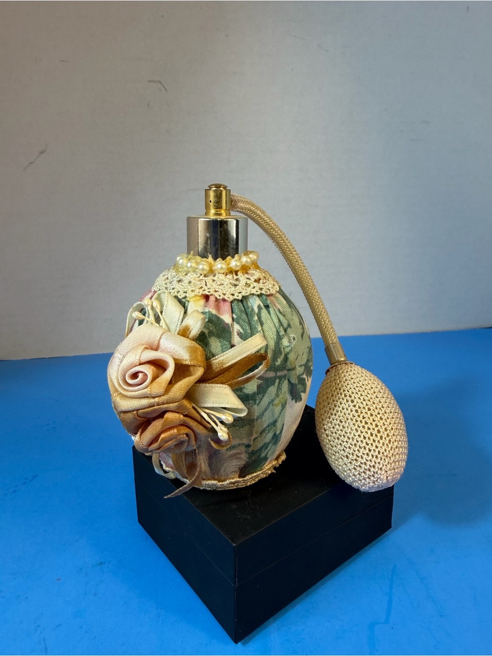 Vintage-Inspired Floral Fabric Atomizer Perfume Bottle - Cream and Green